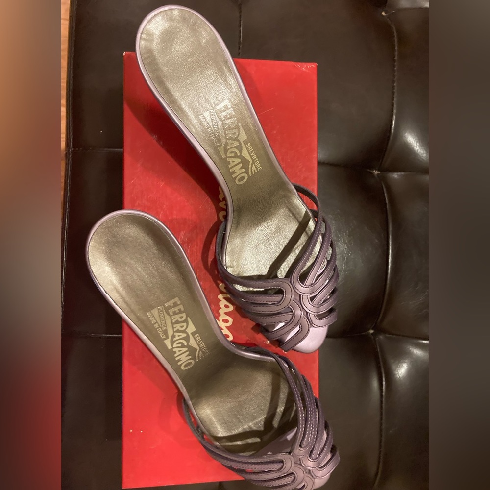 Authentic Salvatore Ferragamo 2 inch purple heels. Size 8B
